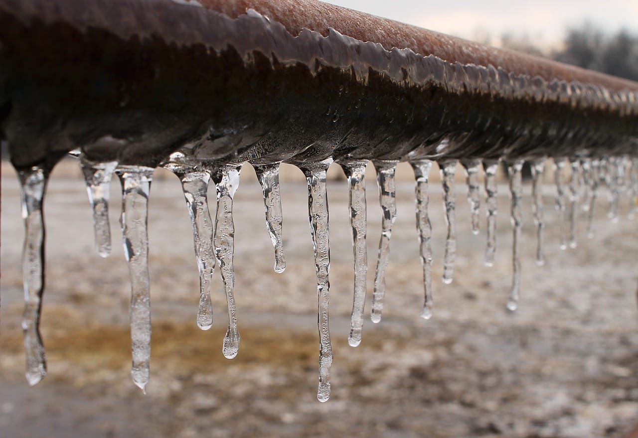 frozen-pipe-with-icicles